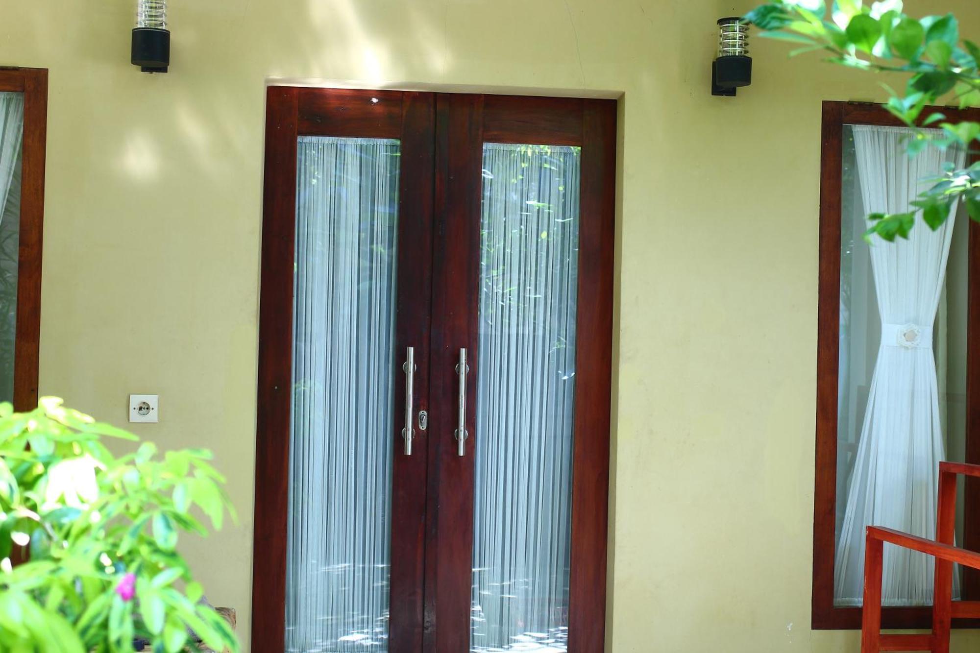 Three V Homestay Kuta  Екстер'єр фото