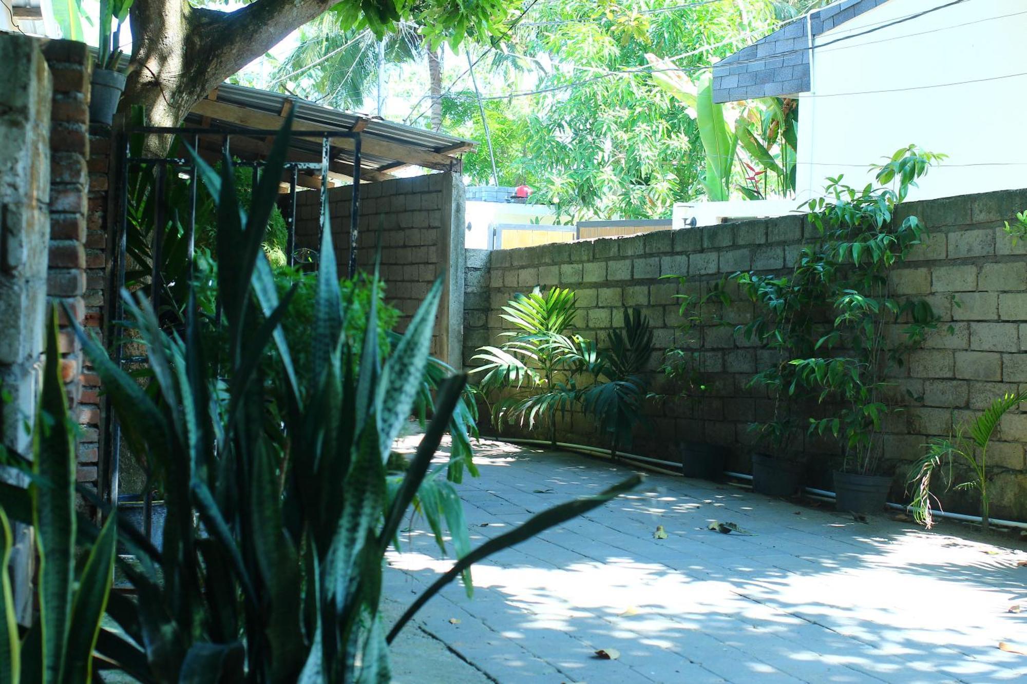 Three V Homestay Kuta  Екстер'єр фото