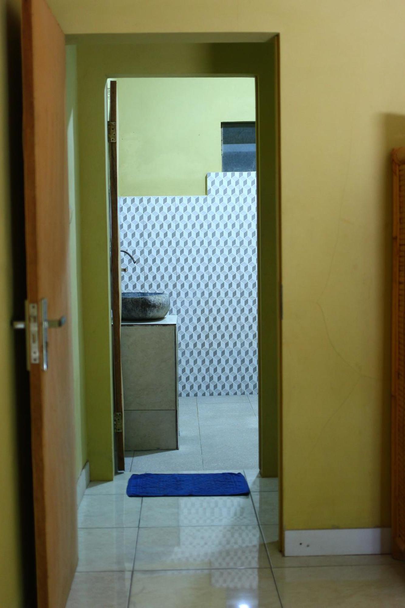 Three V Homestay Kuta  Екстер'єр фото