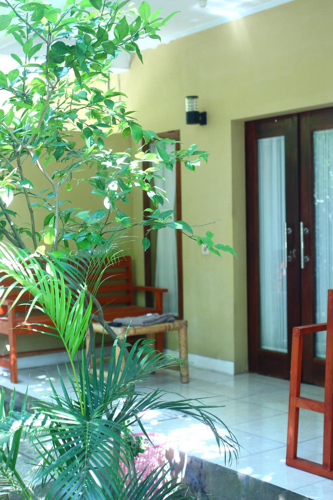 Three V Homestay Kuta  Екстер'єр фото