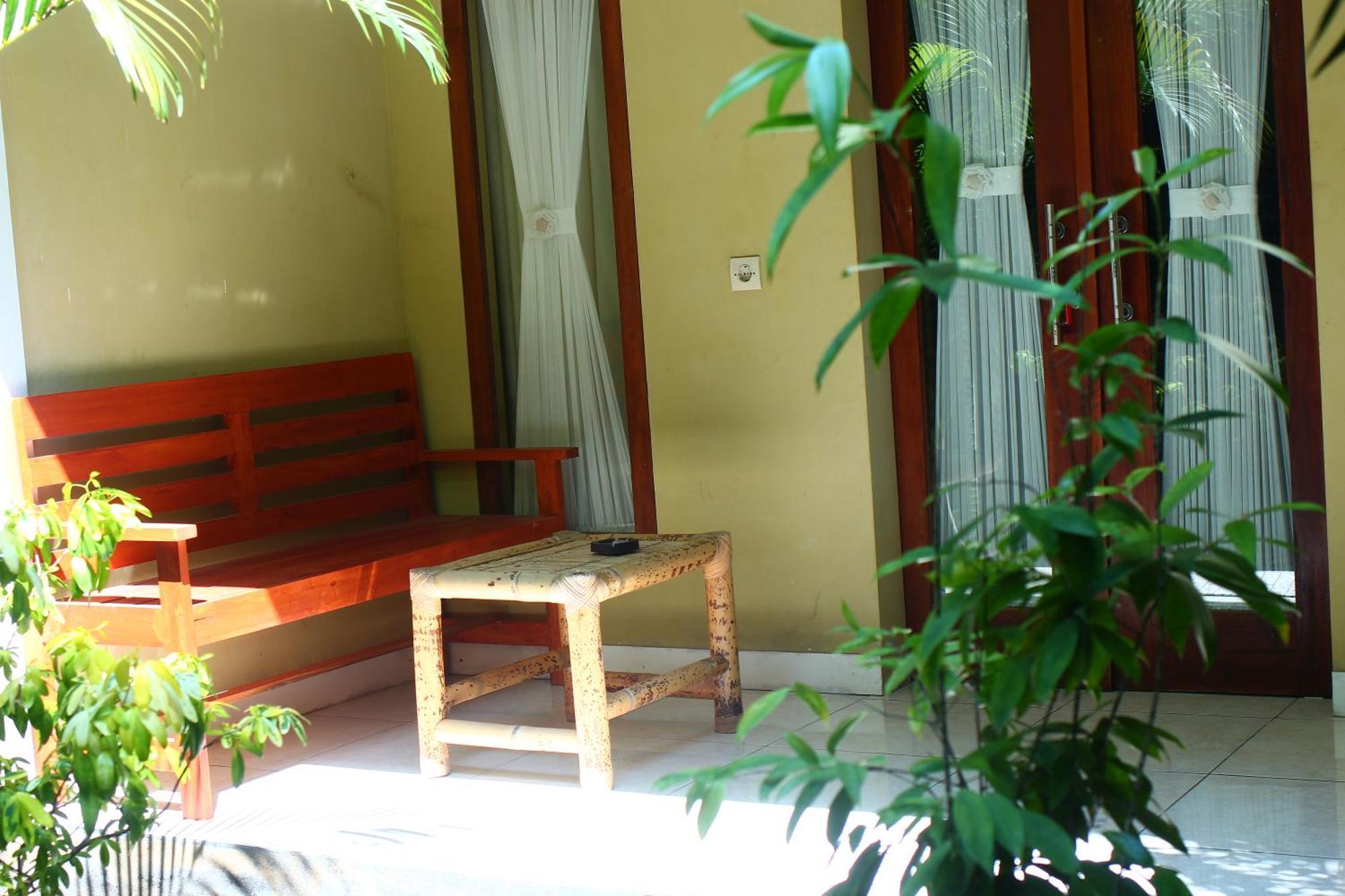 Three V Homestay Kuta  Екстер'єр фото
